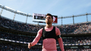 Messi gl&auml;nzt bei Deb&uuml;t von Trainer Hoyos