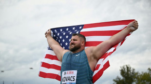 Kovacs thrives amid Zurich's cheers with beers