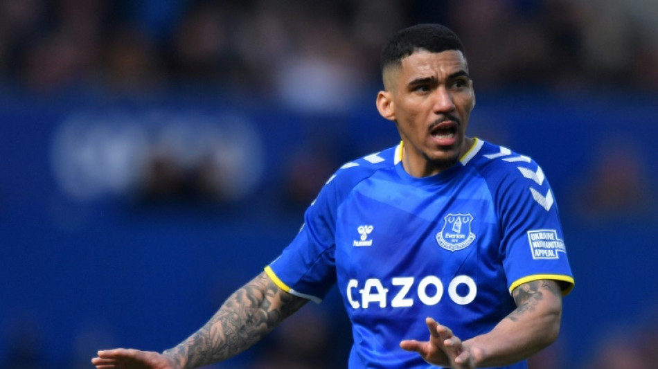 Brazil midfielder Allan leaves Everton for Al Wahda
