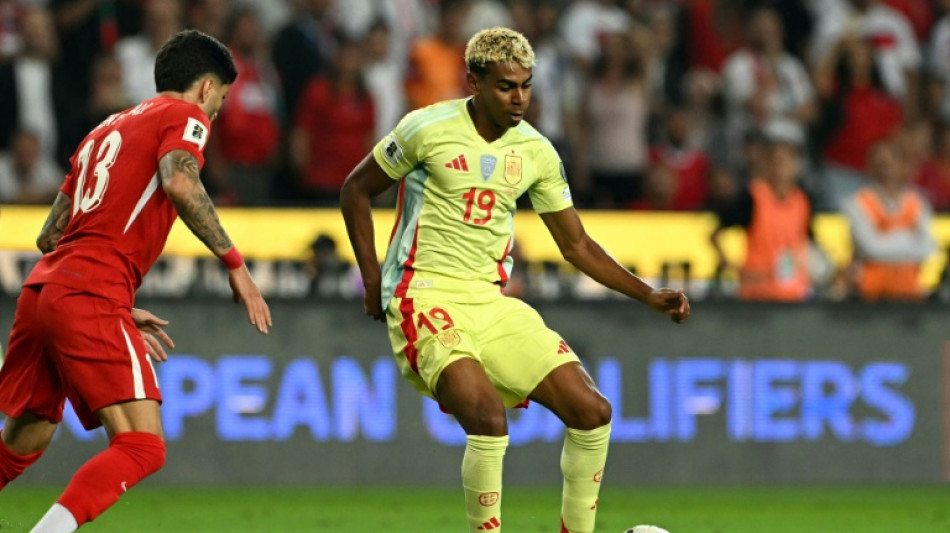 Lamine Yamal lidera una lista de Espa&ntilde;a a la que regresa Marcos Llorente