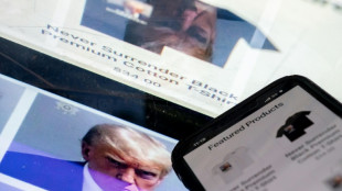 Equipe de campanha de Trump diz que arrecadou US$ 7,1 milh&otilde;es ap&oacute;s foto de sua ficha policial