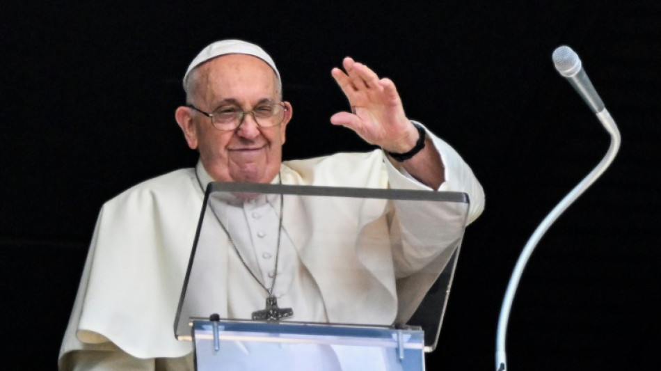 Le pape arrive &agrave; Lisbonne pour participer aux JMJ avec un million de jeunes