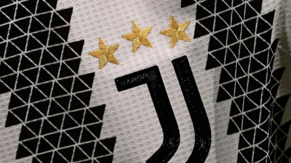 Italie: p&eacute;nalit&eacute; de la Juve suspendue, la sanction doit &ecirc;tre r&eacute;&eacute;valu&eacute;e