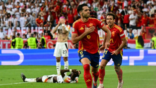 Arsenal anuncia contrata&ccedil;&atilde;o do espanhol Mikel Merino