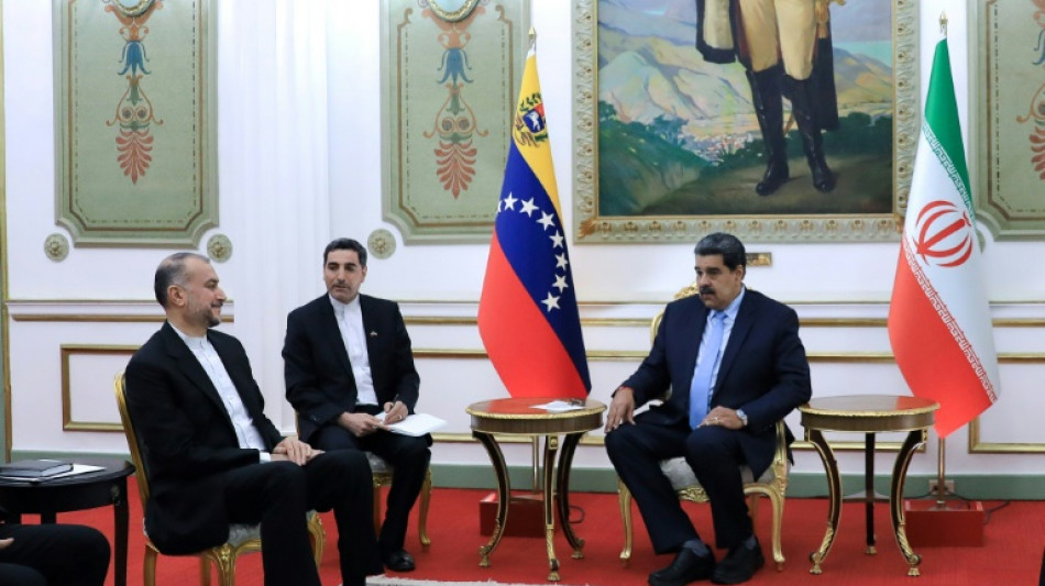 Maduro y canciller iran&iacute; discuten sobre "defensa" ante "presiones externas"