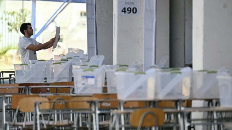 Jara e Kast v&atilde;o disputar 2&ordm; turno presidencial no Chile