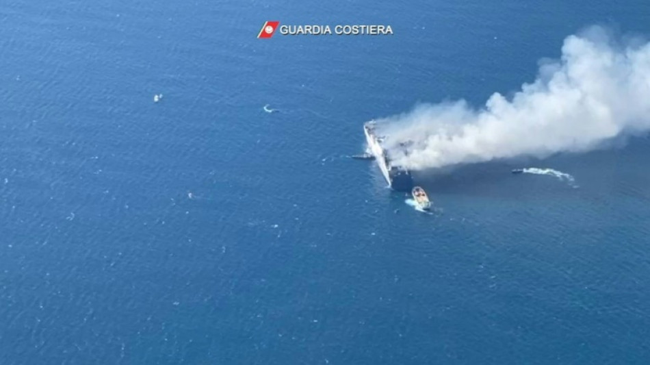 K&uuml;stenwache: Elf Menschen nach Feuer auf Mittelmeer-F&auml;hre vor Korfu vermisst 