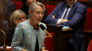 La majorit&eacute; entame dans la douleur l'examen du budget, sous l'ombre du 49.3
