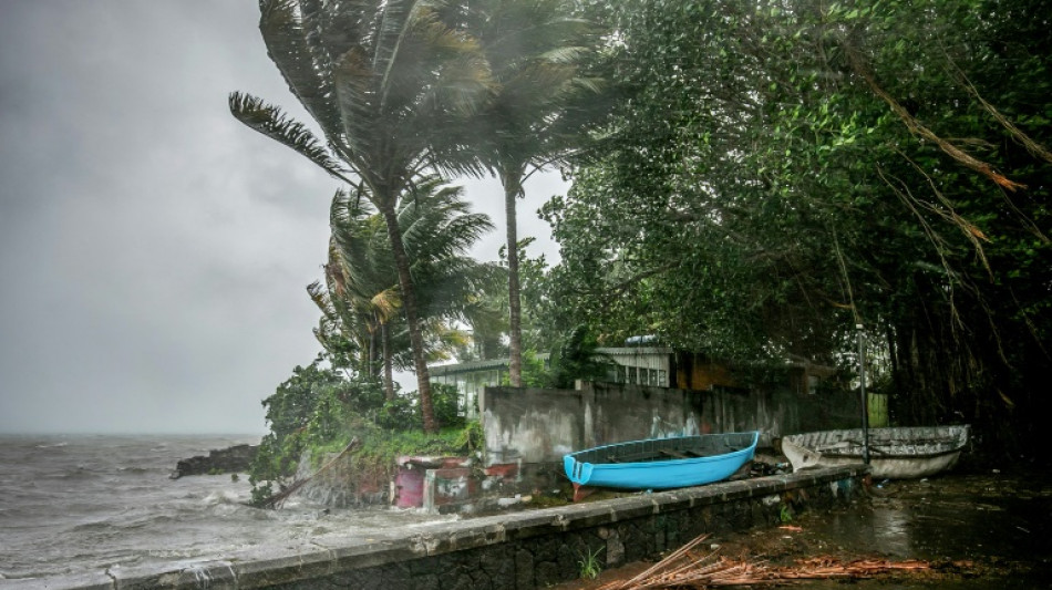 Cyclone Belal: trois morts &agrave; La R&eacute;union, l'&icirc;le Maurice l&egrave;ve l'alerte maximale