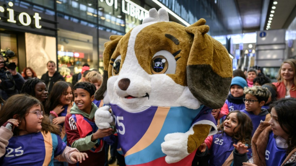 La Suisse d&eacute;voile Maddli, mascotte de l'Euro f&eacute;minin et hommage &agrave; une pionni&egrave;re du foot