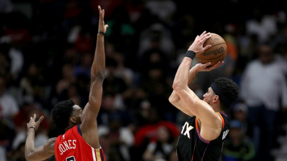 NBA: Booker et les Suns font une bonne op&eacute;ration contre les Pelicans