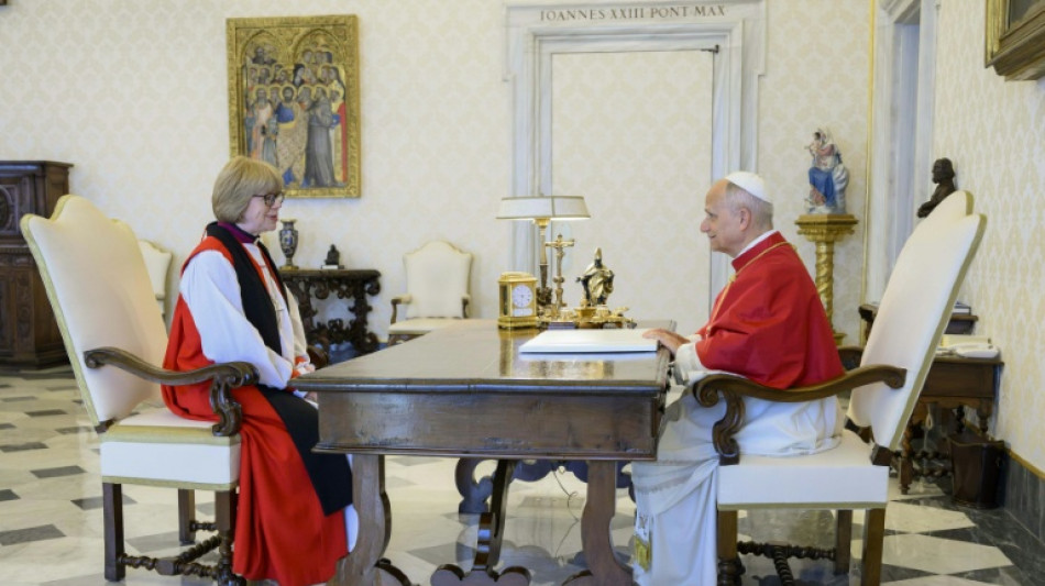 Le&oacute;n XIV se re&uacute;ne con la primera mujer al mando de la Iglesia anglicana
