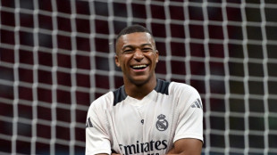 Mbapp&eacute; ser&aacute; titular do Real Madrid pela primeira vez na Supercopa da Uefa
