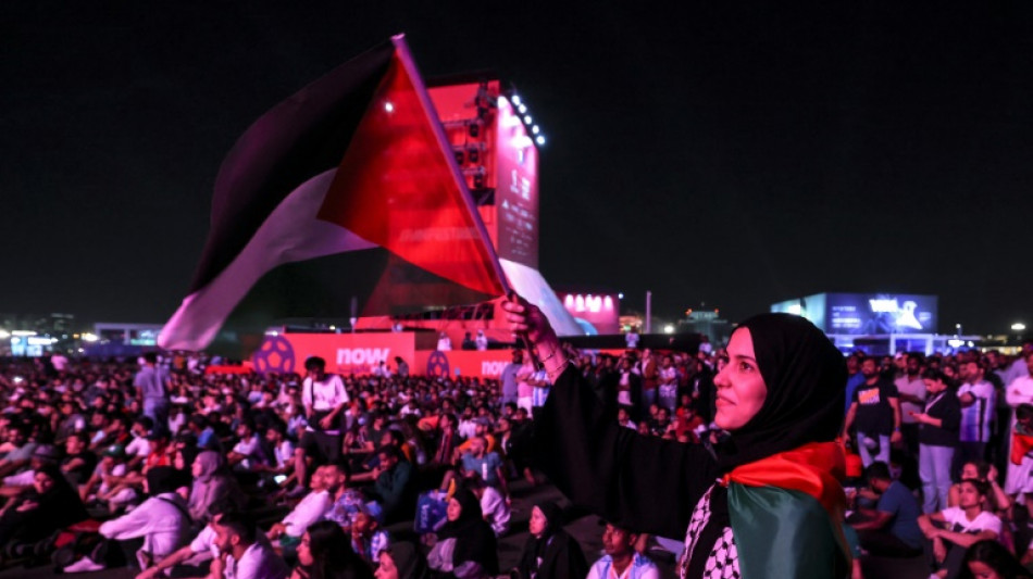 Mondial: les drapeaux palestiniens flottent, les Isra&eacute;liens discrets 