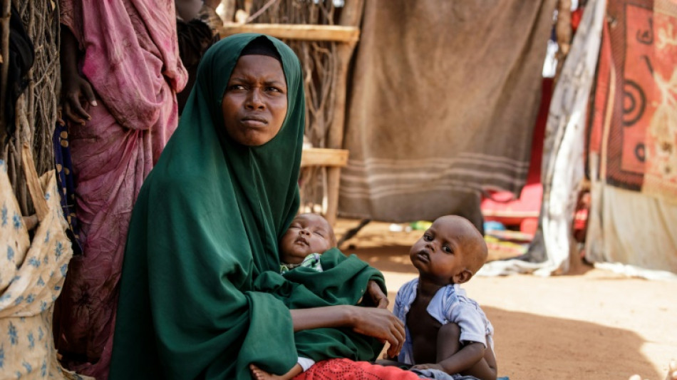 Refugiados somal&iacute;es que huyeron de la sequ&iacute;a y la violencia piden ayuda en Kenia