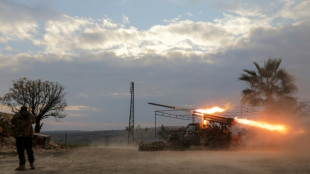 Les rebelles encerclent quasi-totalement une ville-cl&eacute; de Syrie