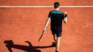 Djokovic e Sinner sofrem mas avan&ccedil;am &agrave;s semifinais do Masters 1000 de Monte Carlo