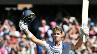 Bethell slams maiden century to give England glimmer in final Ashes Test