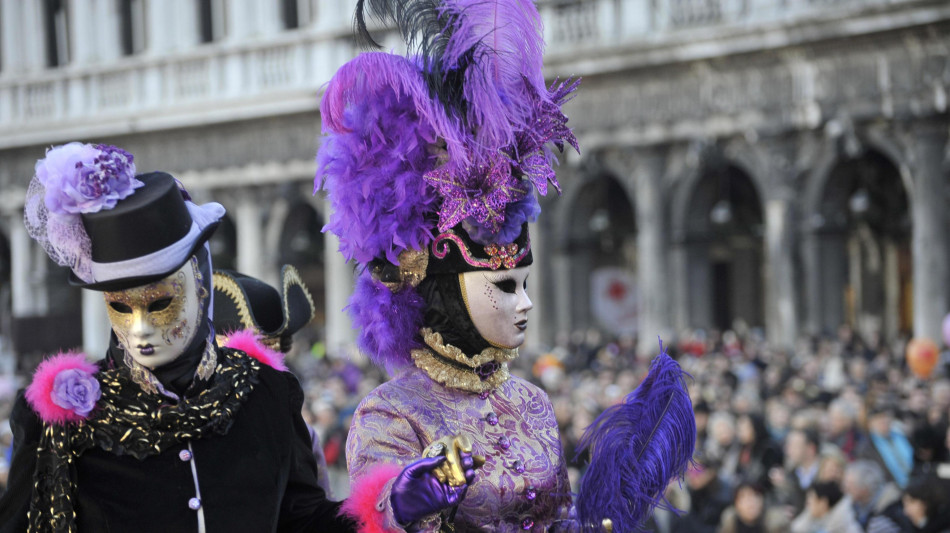 Cna, il Carnevale muove oltre 1,5 miliardi tra turismo, dolci e maschere