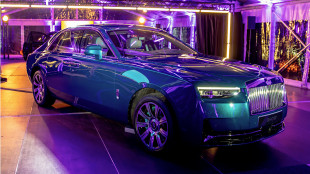 Eleg&acirc;ncia num cen&aacute;rio hist&oacute;rico: O novo Rolls-Royce Ghost Series II celebra a sua estreia na Alemanha no Grand Hotel Heiligendamm
